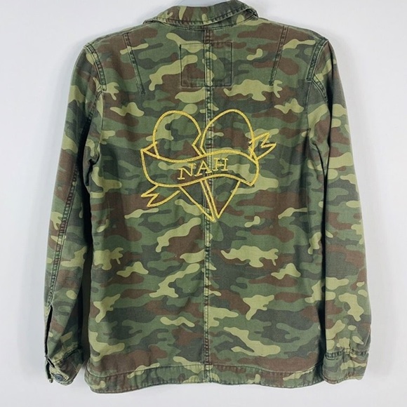 American Eagle Outfitters Green Camo “NAH” Utility Shirt Jacket - Picture 10 of 12